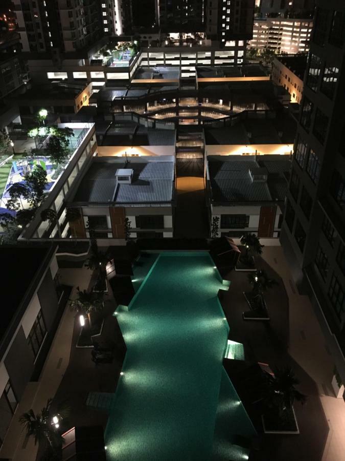 Ioi Conezion Iman'S Home With Pool View Unit 푸트라자야 외부 사진